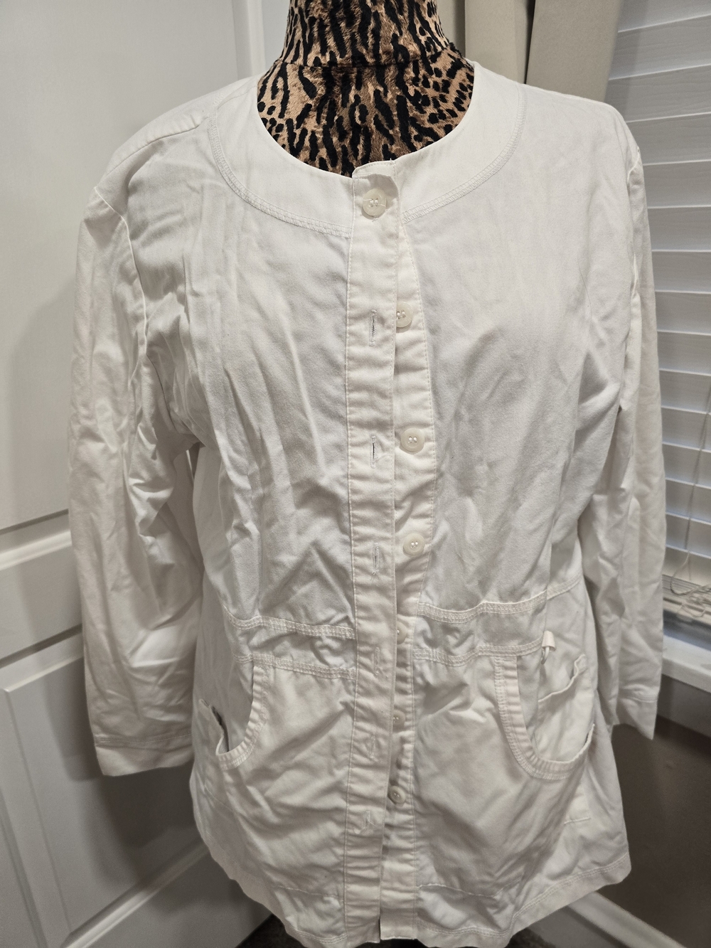 Koi White Women's Button-Front Lightweight Jacket Large